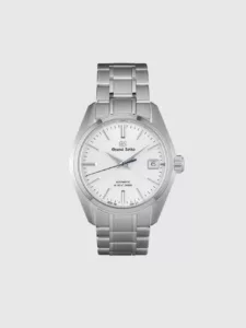 Packshot de la grand seiko heritage hi-beat sbgh201 de face