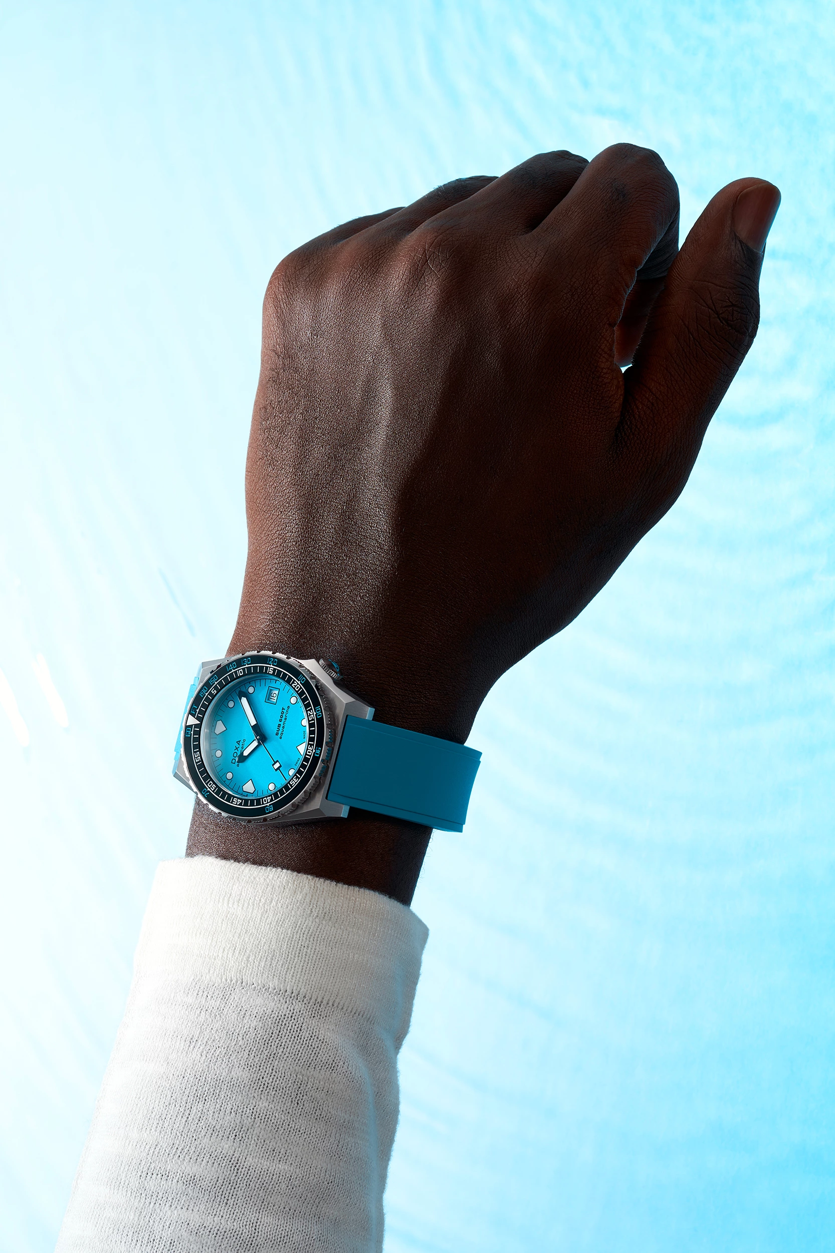 Photographie Lifestyle de la Montre de Luxe Doxa 600 T