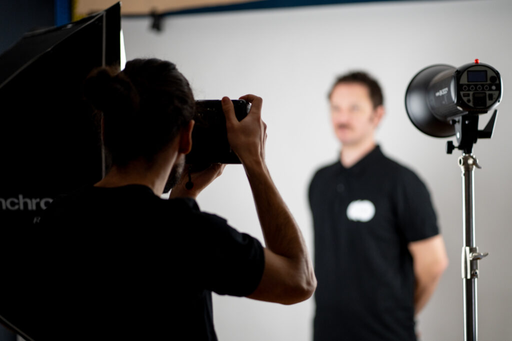 Backstage d'un portrait photographie en studio
