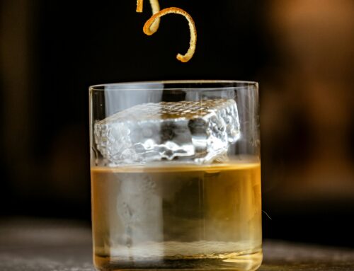 Mixologist or Mixologue: Which is the Correct Term?