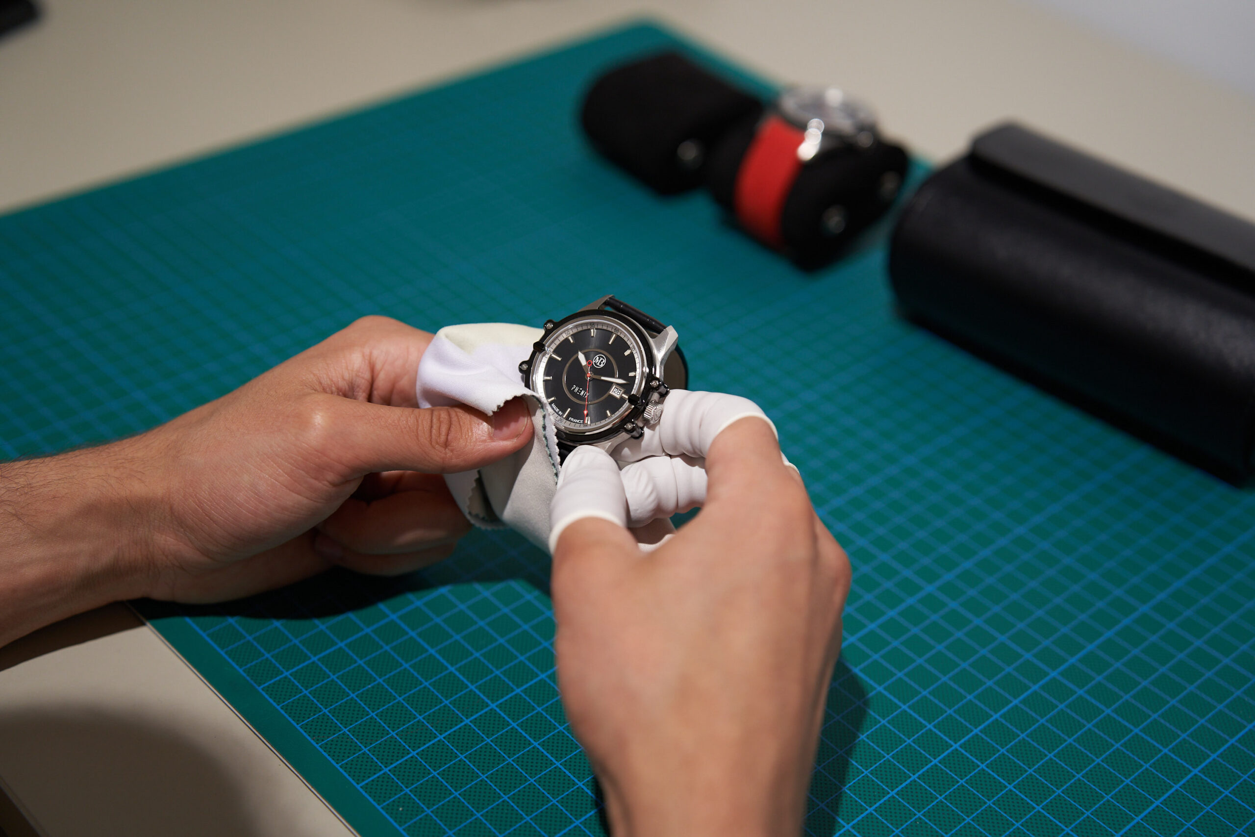 Backstage photographe de montre horlogerie paris montres mikael bourgeois 4 scaled