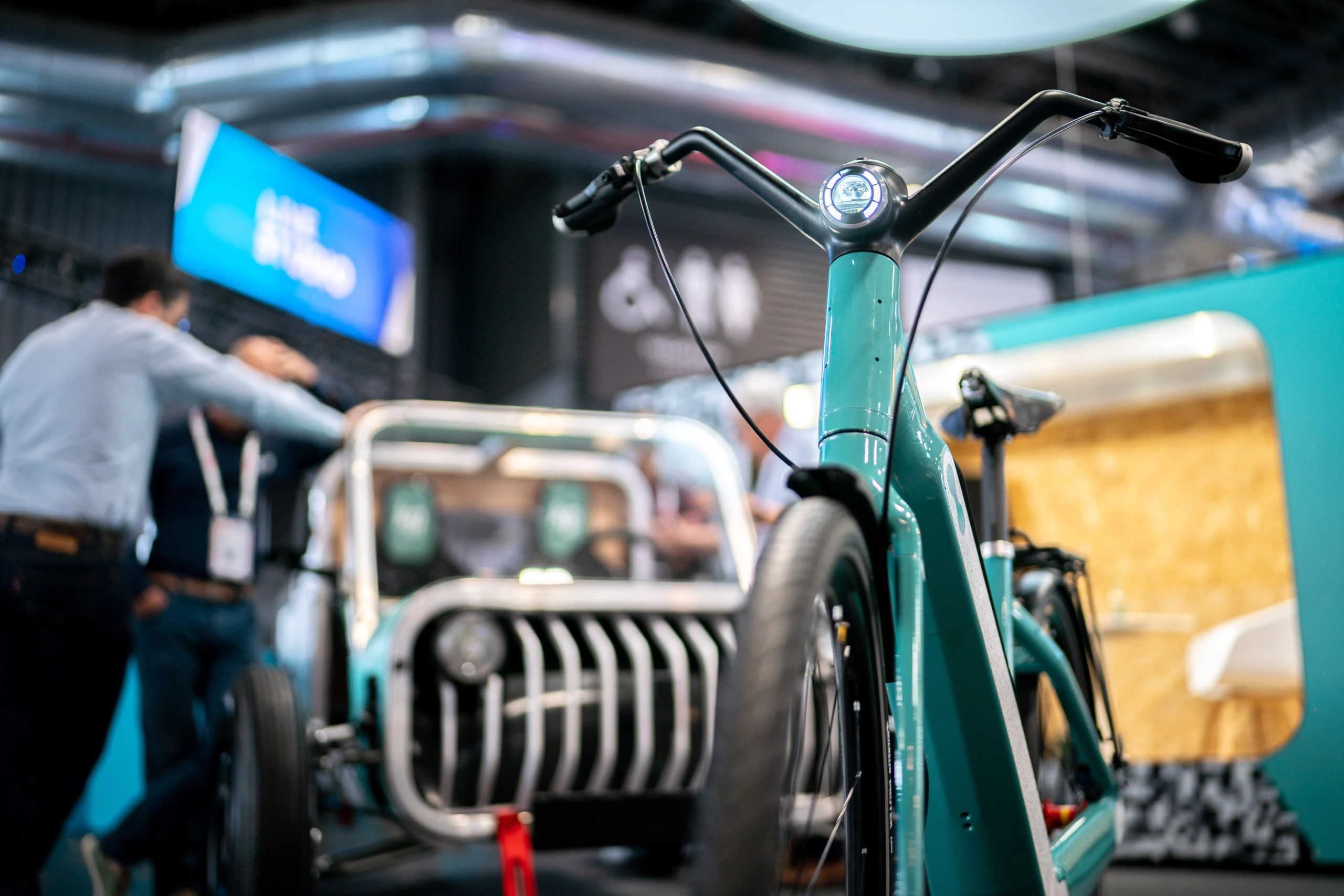 prototype de véhicule exposé sur le stand Groupe Savoy à Vivatech