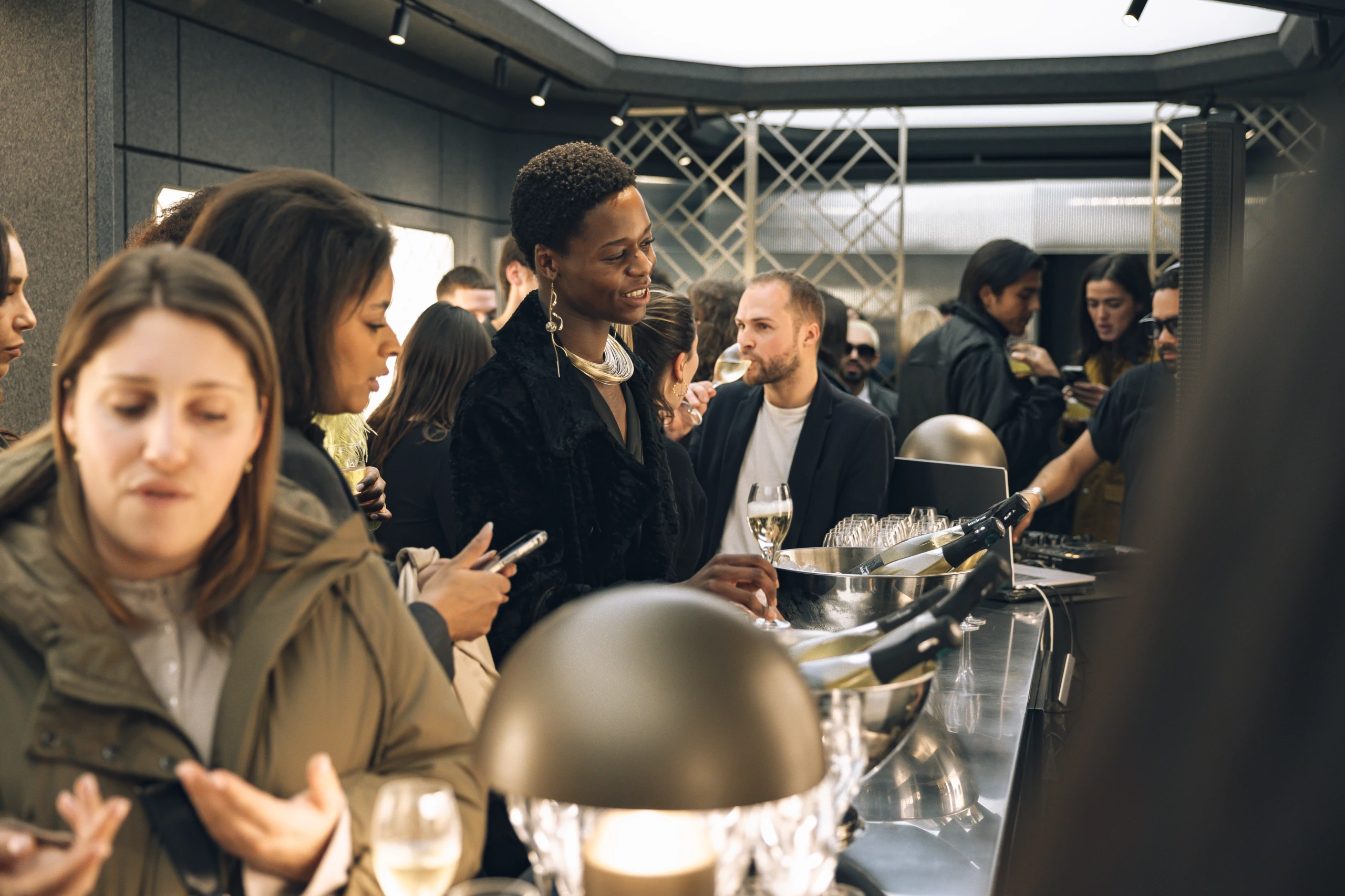 Photo d'un Event Afterwork de la foule pour Initio Parfum