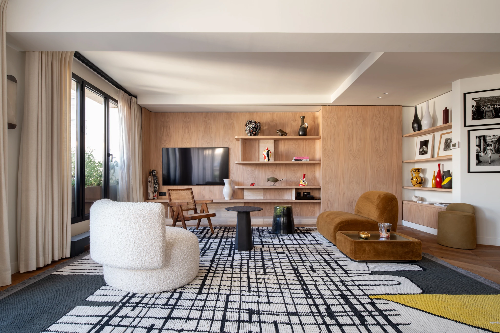 Photo du salon d'un appartement de luxe parisien