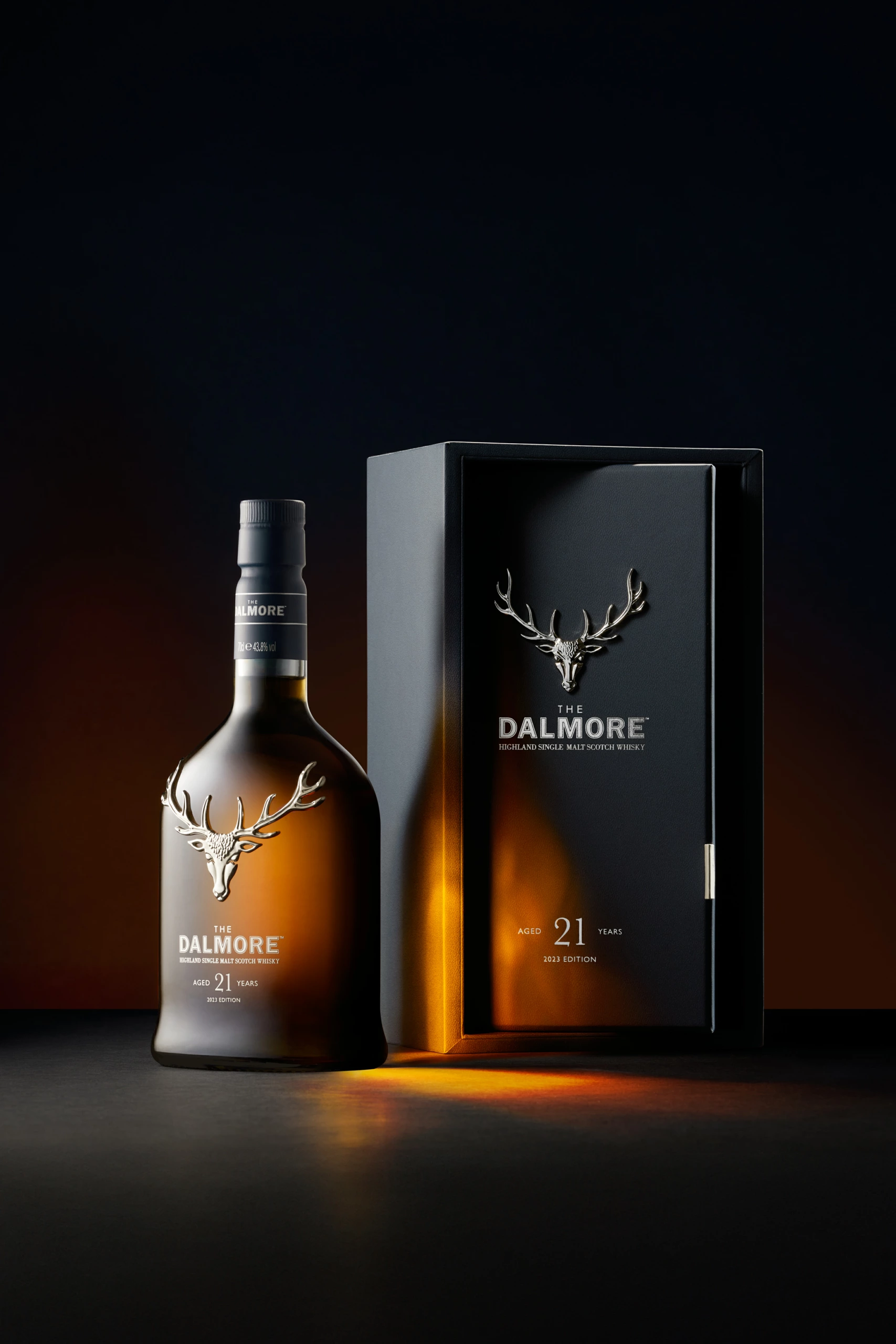 photographie de nature morte du coffret Dalmore