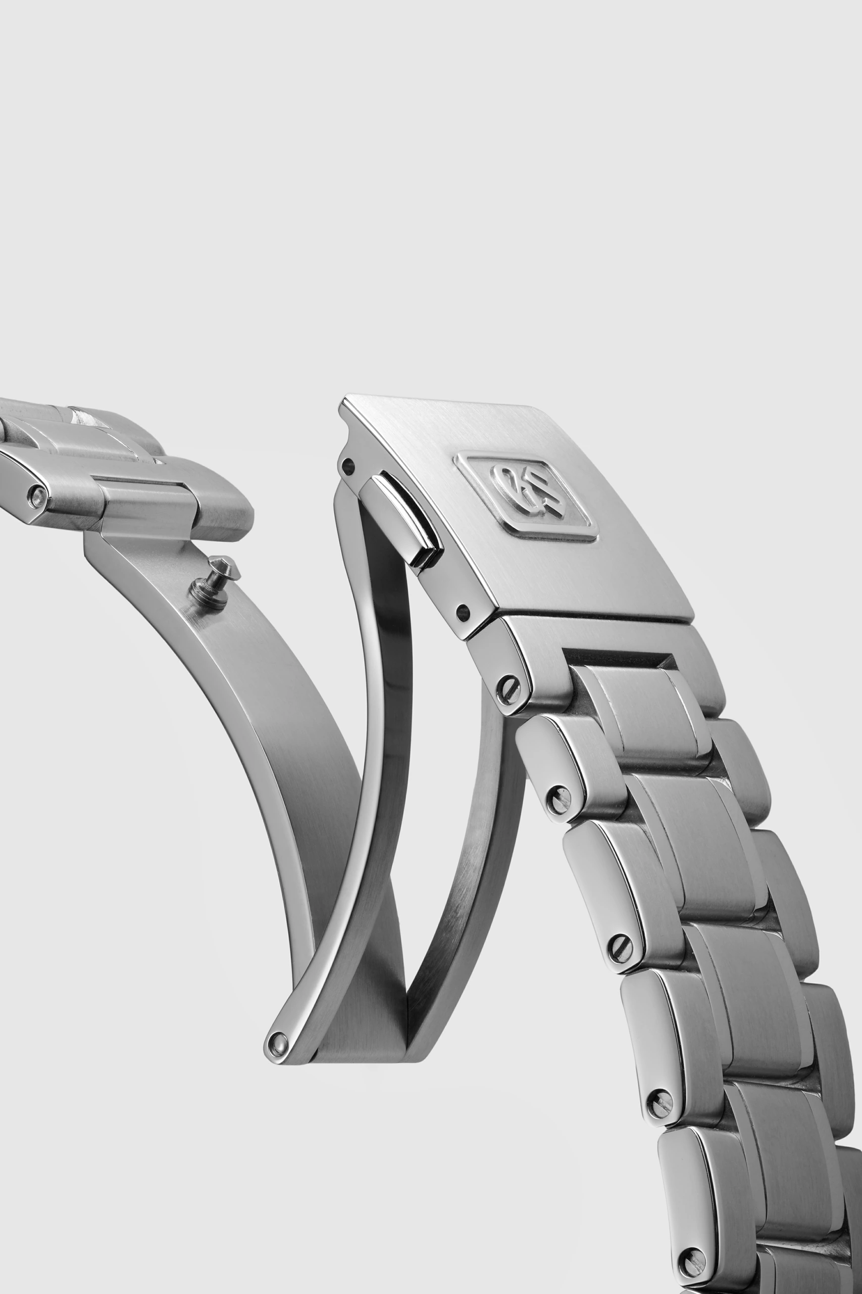 P-Horlogère_GRAND_SEIKO_Bracelet_Macro Packshot du bracelet de la montre Grand Seiko Heritage Hi-Beat