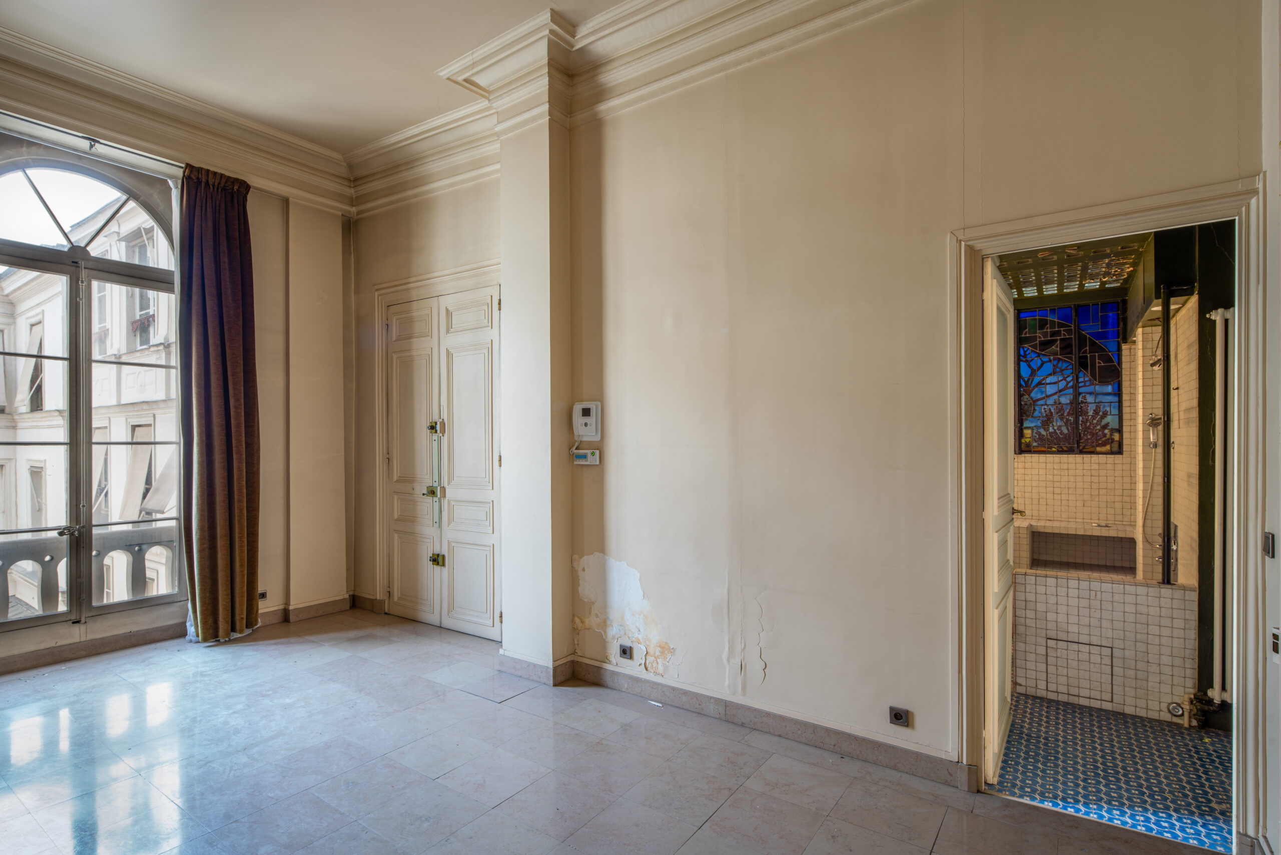 2023-LasCases-JMDufour-08-JMD08350-IllicoTravaux Photographie appartement Avant rénovation