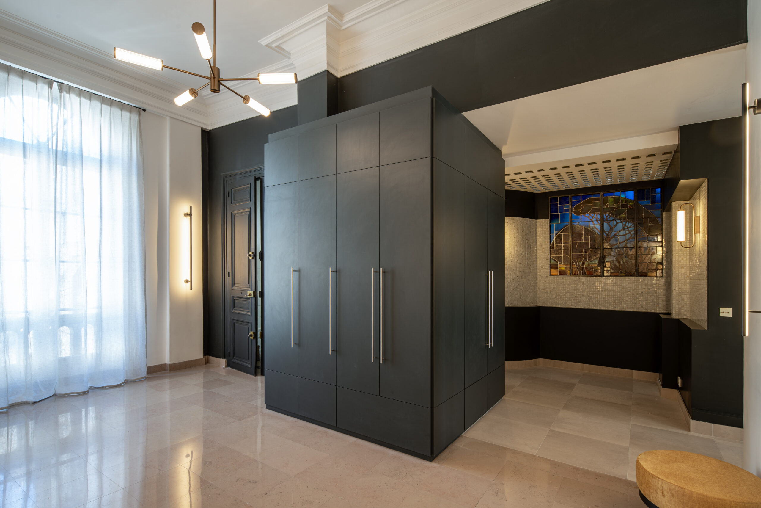 2023-LasCases-JMDufour-09-4098-IllicoTravaux Photographie d'un appartement parisien