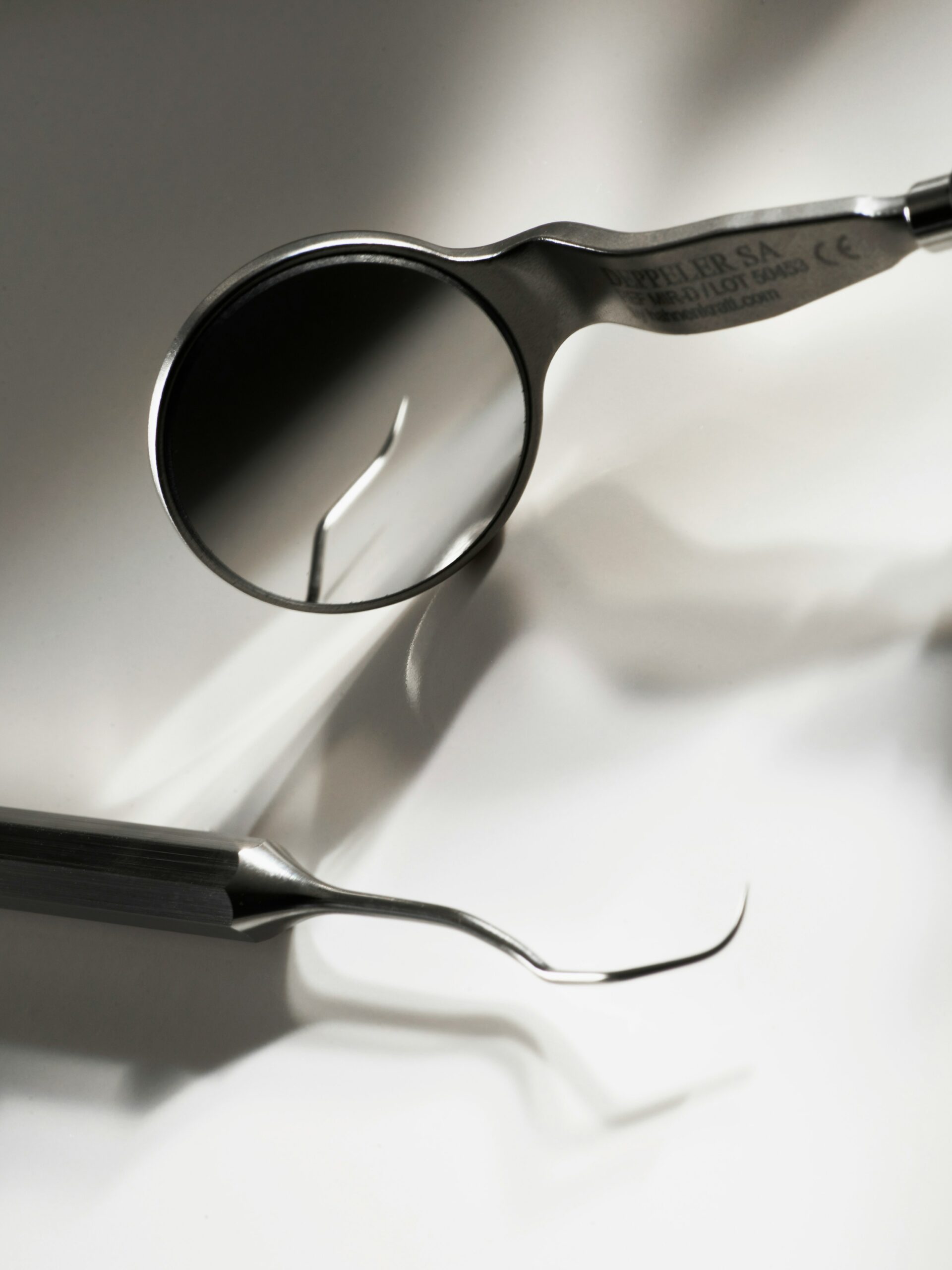 Photographie d’instruments de dentisterie